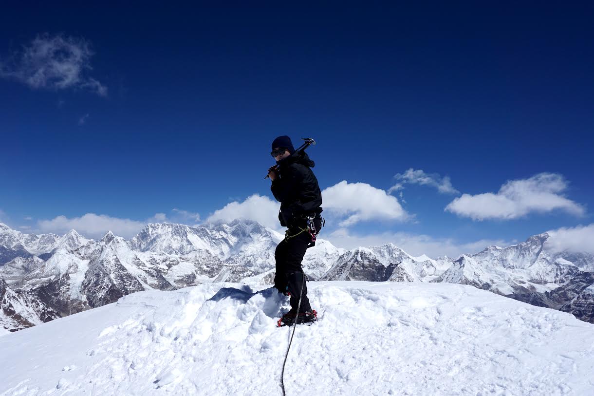 Top Climbing Peaks in The Everest Region