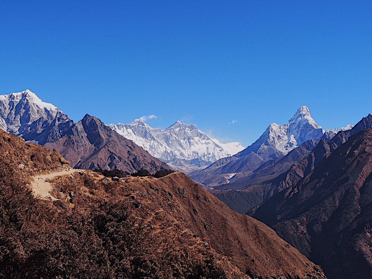 Mount Everest - Tallest Mountain in The Nepal Himalayas & Everest Base Camp Trek